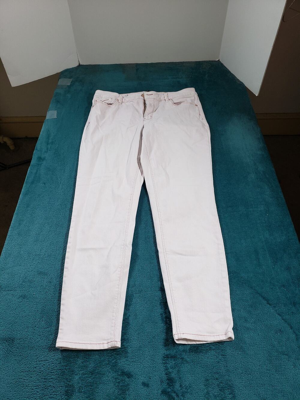White House Black Market Jeans Sz 8 Womens Ivory Pants Ladies Mid Rise Skinny